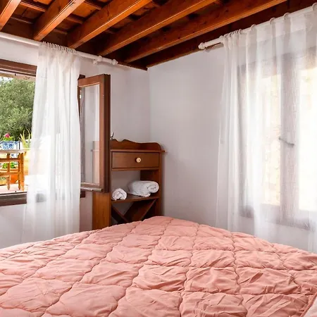 Villa Acropolis *